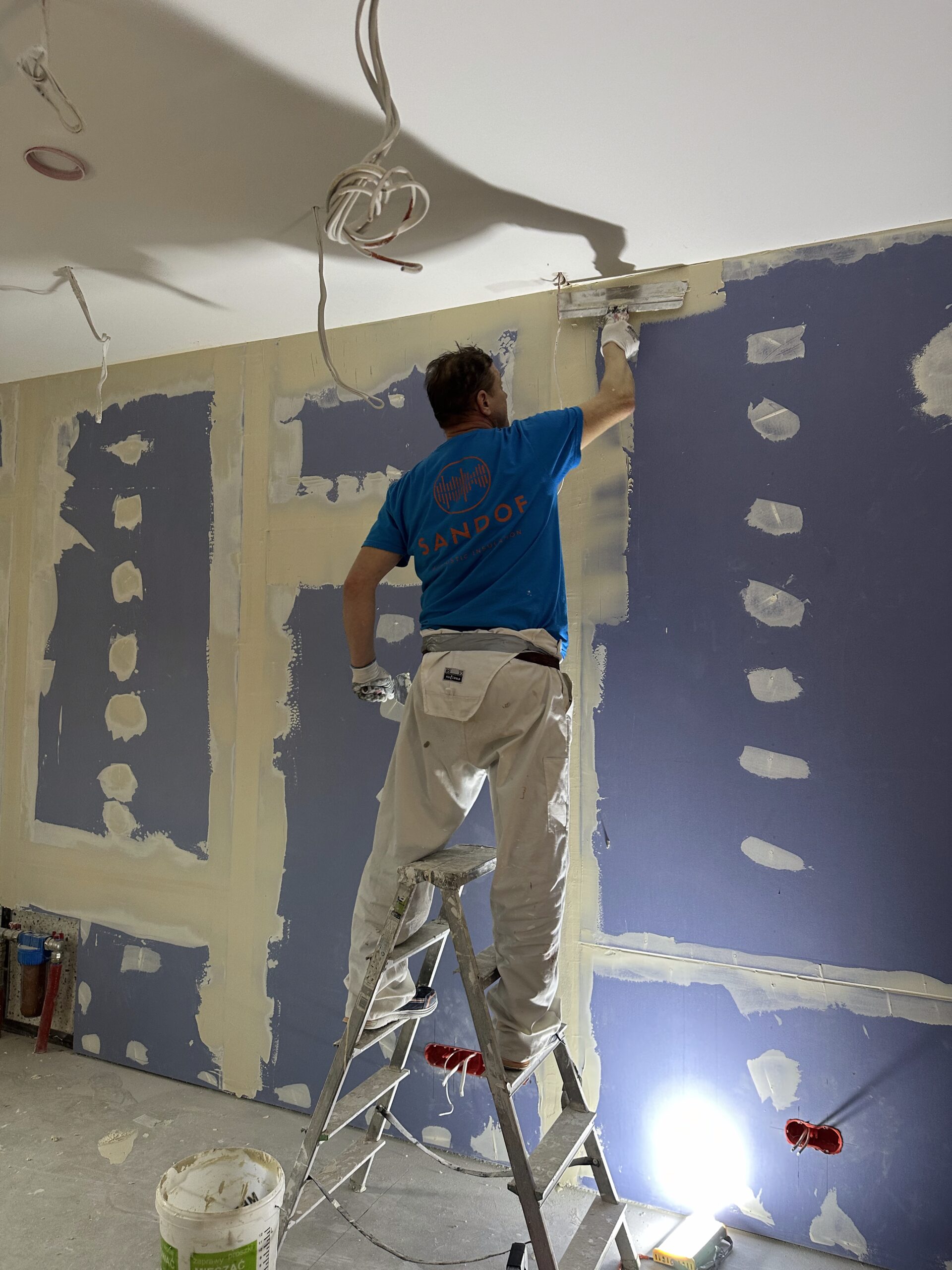 Gdzie zamówię profesjonalną izolację akustyczną do mieszkania – Sandof (materiały + montaż) 2 Profesjonalna izolacja akustyczna mieszkania